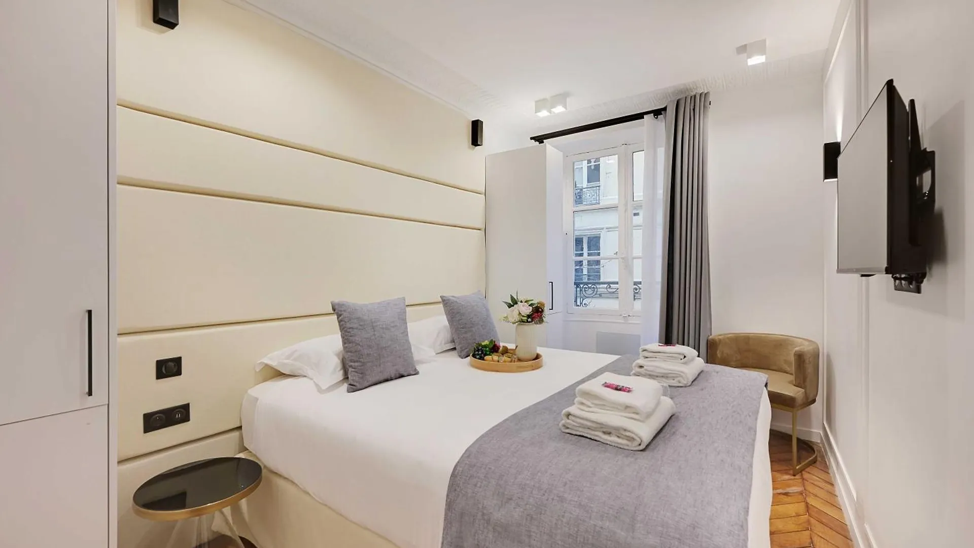 Amazing Apartment - 2Br-6P - Gare Saint-Lazare Paris France